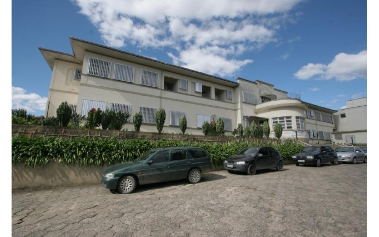 Direção Geral e Técnica do HBJ de Ituporanga resolvem suspender alguns trabalhos por falta de medicamentos