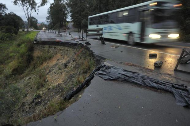 Quatro anos depois, obras em buraco na BR-470 em Pouso Redondo seguem paradas
