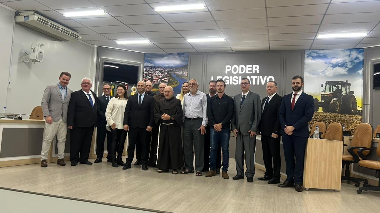 100 anos da presença franciscana em Ituporanga são tema de sessão solene na Câmara