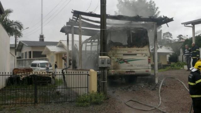 Incêndio em ônibus é registrado em Rio do Sul