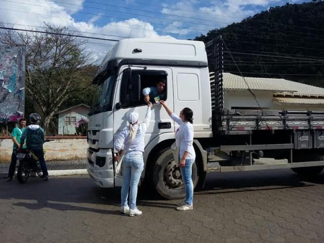 Leoberto Leal arrecada R$ 4 mil com Pedágio em prol da UTI do Hospital Bom Jesus