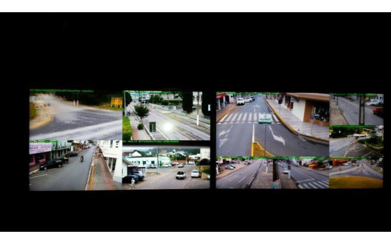 SEGURANÇA: Câmeras de monitoramento entram em funcionamento em Ituporanga