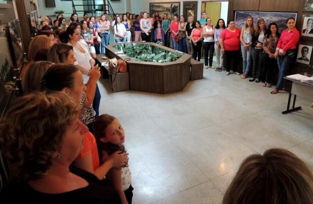 ITUPORANGA - Servidores aprovados no concurso da Prefeitura tomam posse