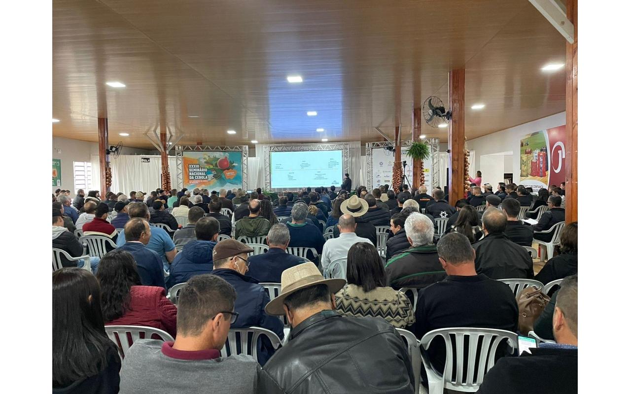 Segundo dia de ExpoAurora segue com Seminários sobre a cultura da cebola