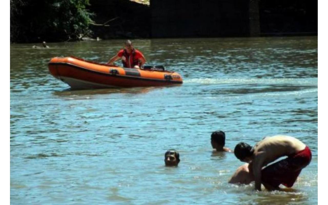 Bombeiros repassam orientações para quem pretende se refrescar em rios e cachoeiras durante o verão