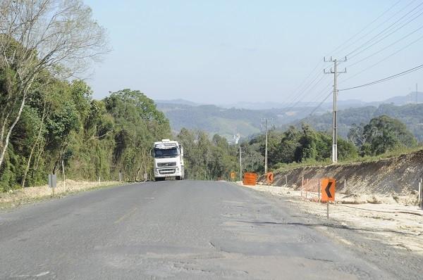 SDR de Ituporanga define prazo para a conclusão das obras de revitalização da SC-110 entre Ituporanga e os trevos de Imbuia e Vidal Ramos