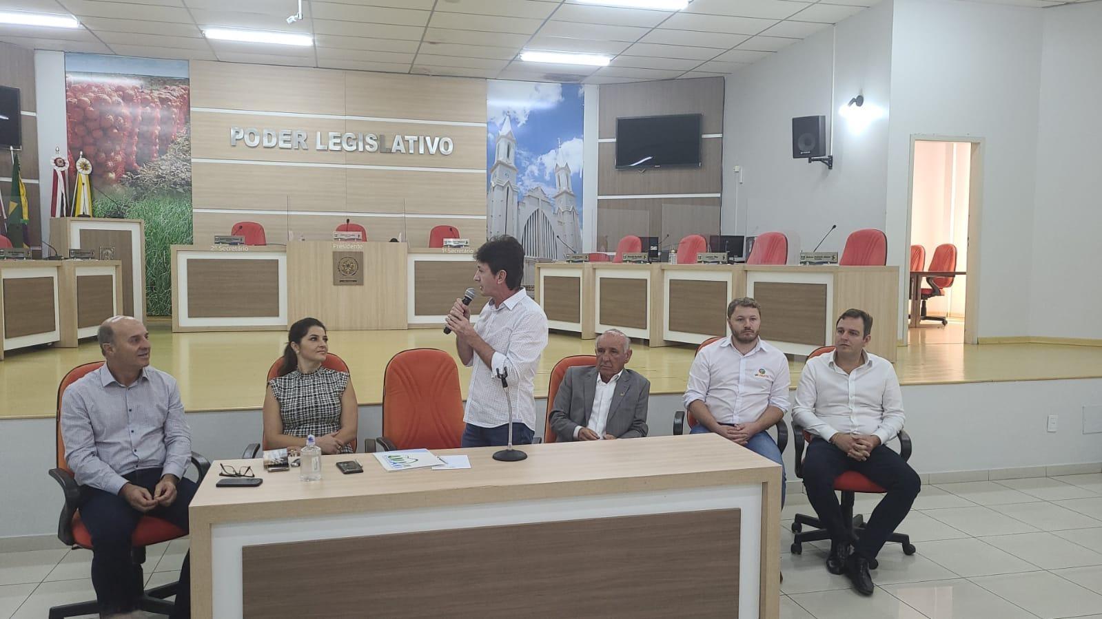 26ª Expofeira Nacional da Cebola: Encontro reúne prefeitos da Amavi na Câmara de Vereadores de Ituporanga