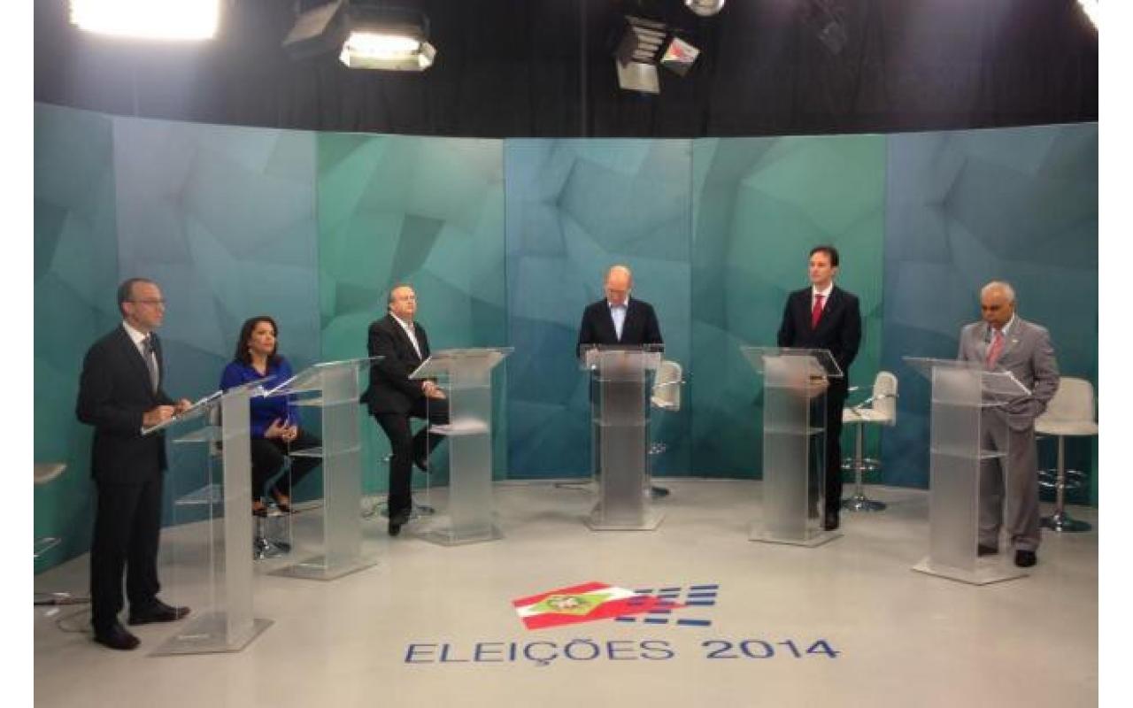 Candidatos ao governo de Santa Catarina participam do primeiro debate eleitoral