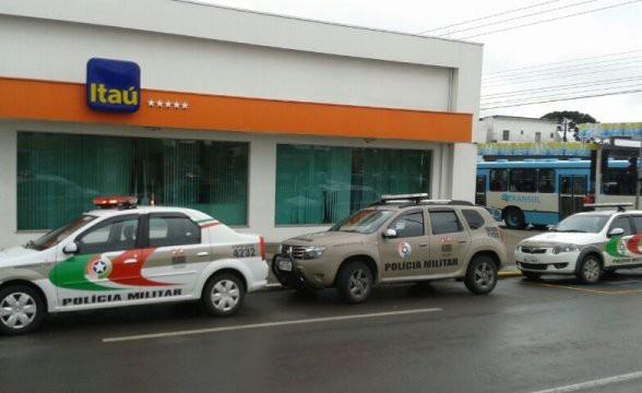 Assaltantes do banco Itaú são presos, em Bom Retiro