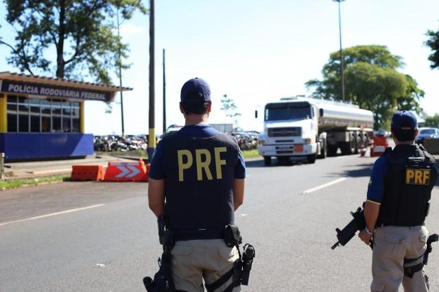 PRF flagra 11 mil motoristas em excesso de velocidade durante o carnaval em SC