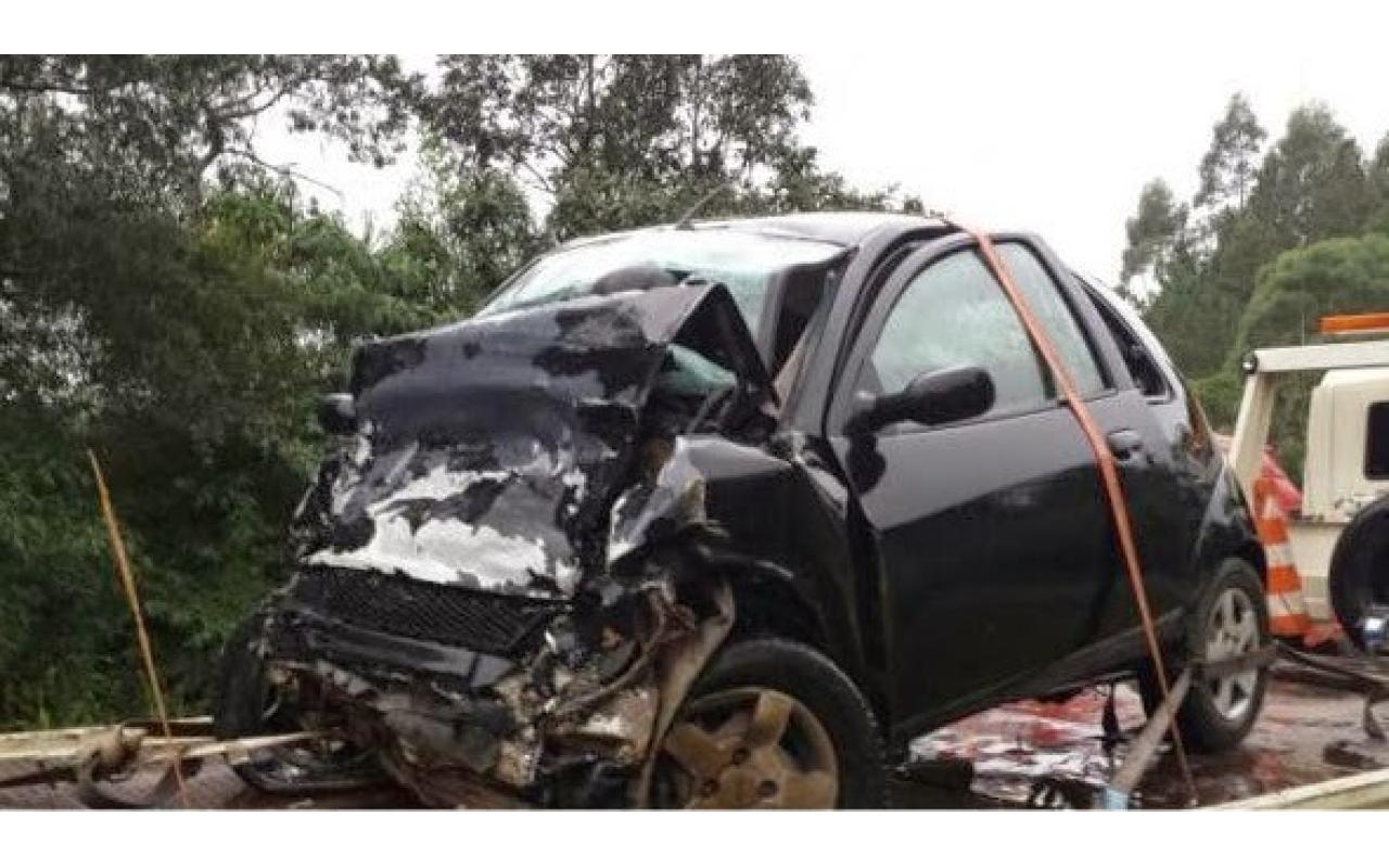 Motorista morre após colidir com carreta na Serra da Santa, em Pouso Redondo