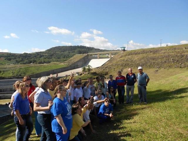 APAE’s do Alto Vale do Itajaí visitaram a Barragem Sul de Ituporanga