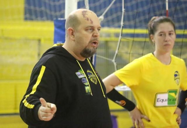 Técnico Spencer Lee volta a Rio do Sul após período na Coreia do Sul