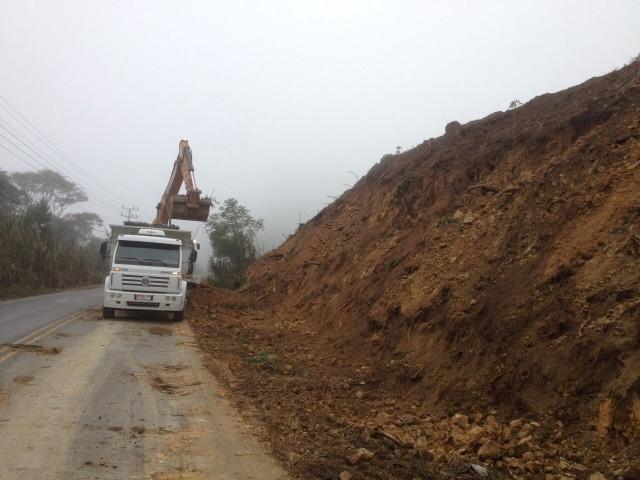 FOTOS: Obras na SC-110 em Ituporanga