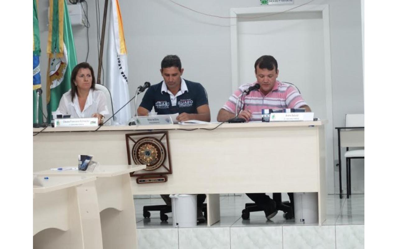 CHAPADÃO DO LAGEADO: Vereadores sugerem mudanças no horário de funcionamento da Secretaria de Obras do município