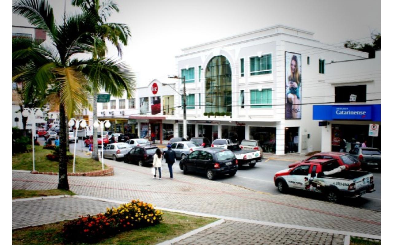 ITUPORANGA: Estacionamento rotativo entra em funcionamento nesta quarta-feira