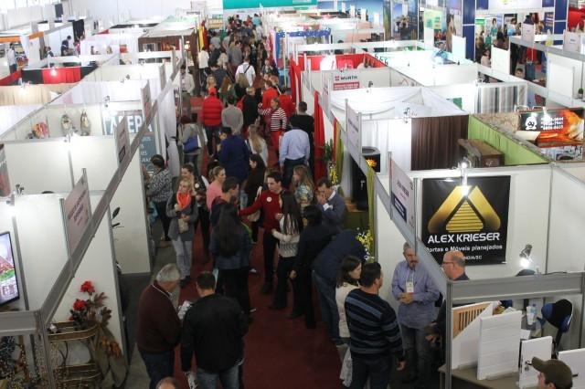 Feira de Oportunidades Viacredi Alto Vale supera as expectativas de público e satisfação dos participantes