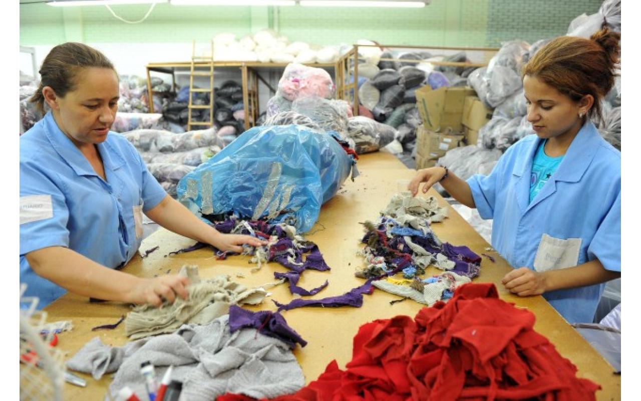 Facções de Ituporanga se mobilizam para fazer descarte correto de resíduos da costura