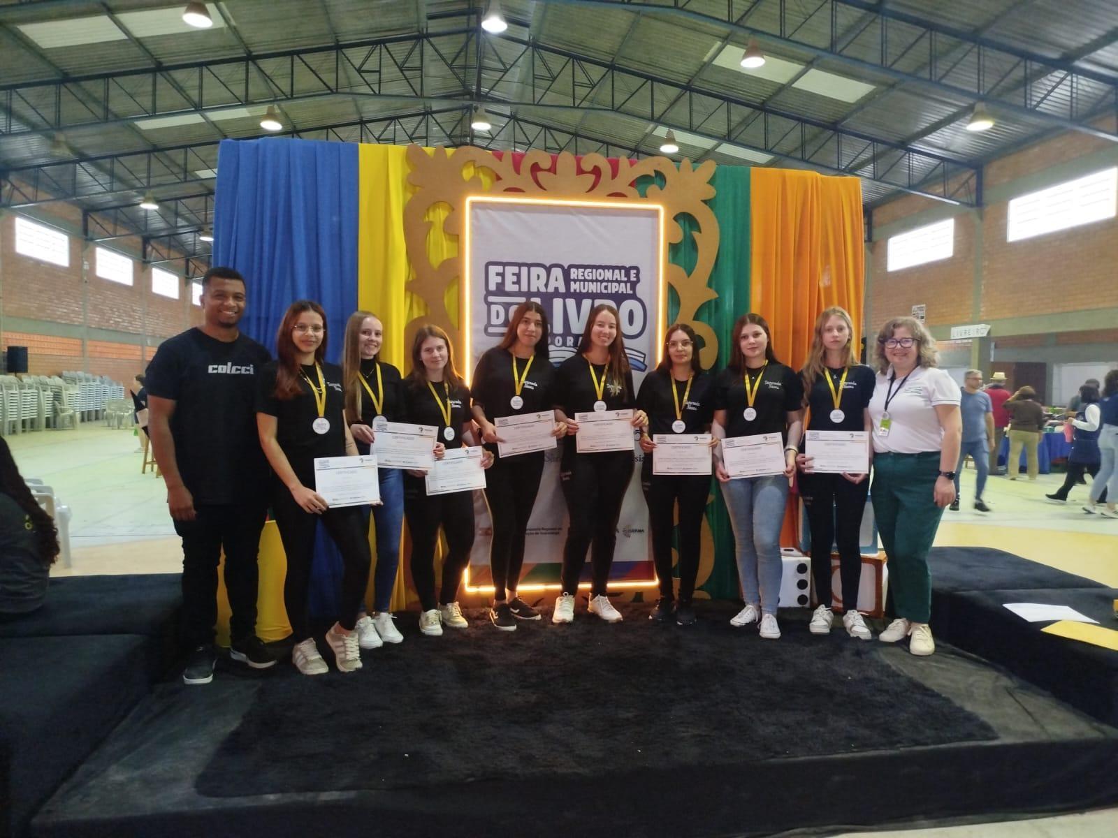 Academia de Letras de Ituporanga premia estudantes no 3º Concurso Literário de Redação