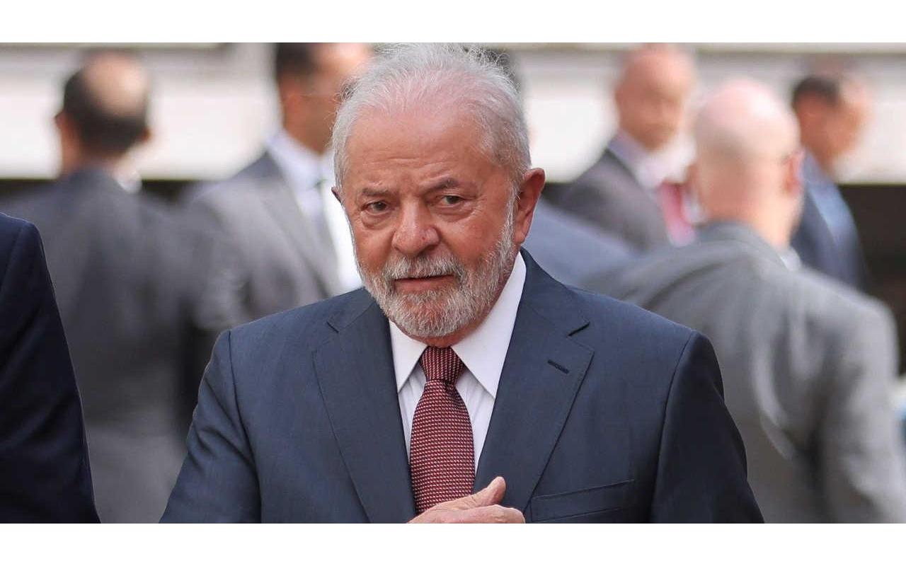 Ação coletiva pede suspensão da posse de Lula