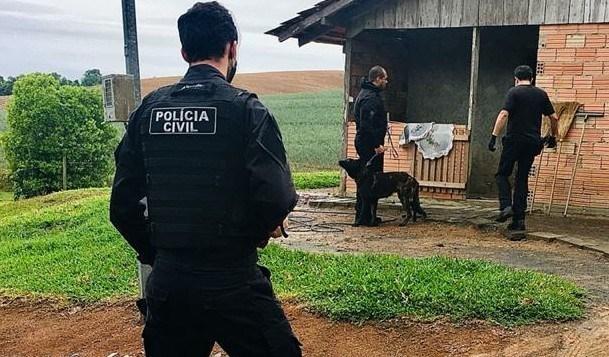 Ação conjunta resulta em prisão e apreensão de cocaína e munições em Atalanta 