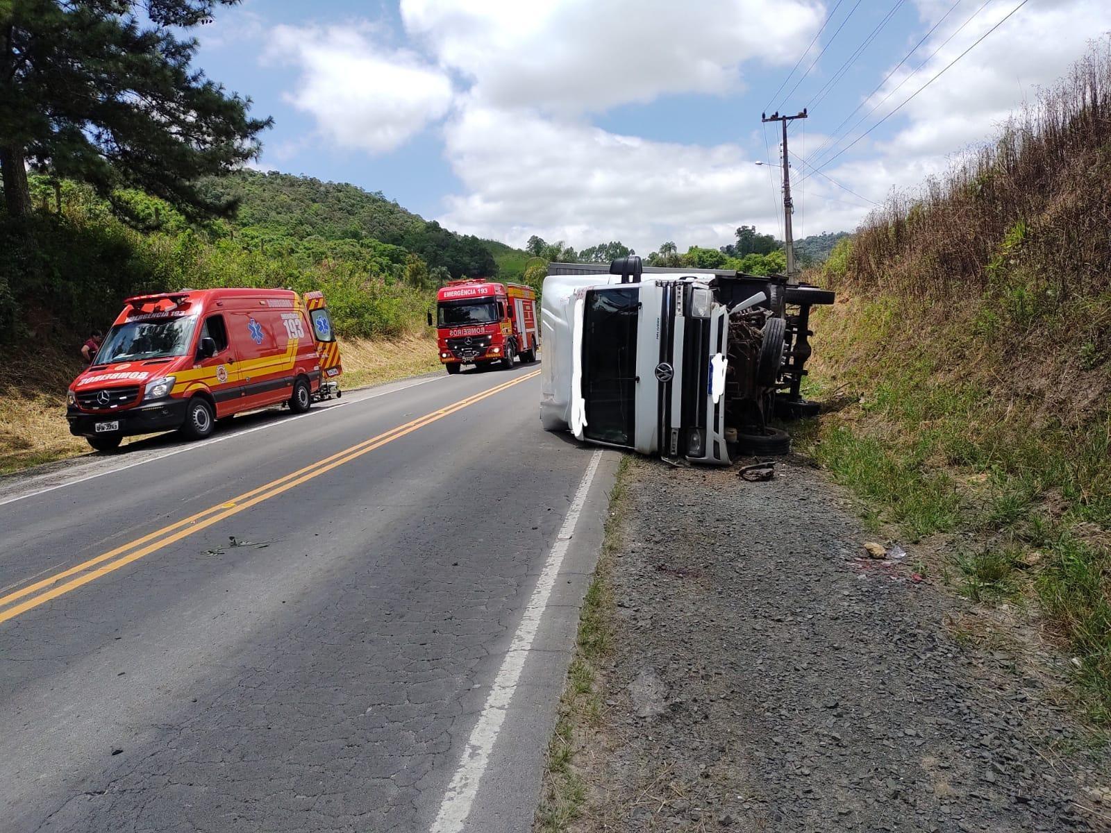 Acidente de caminhão na SC-350 deixa um ferido em Ituporanga