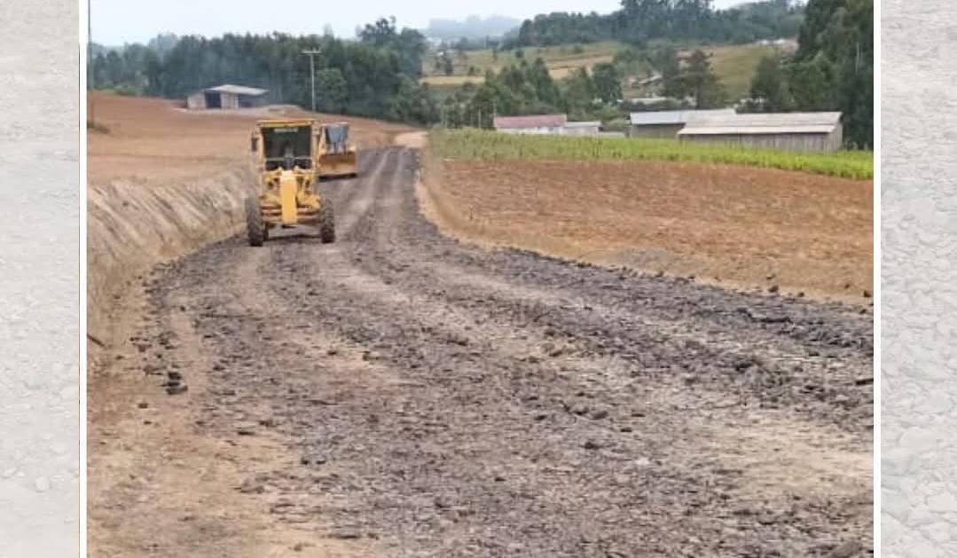 Administração de Imbuia pede apoio dos agricultores para conservar estradas do interior