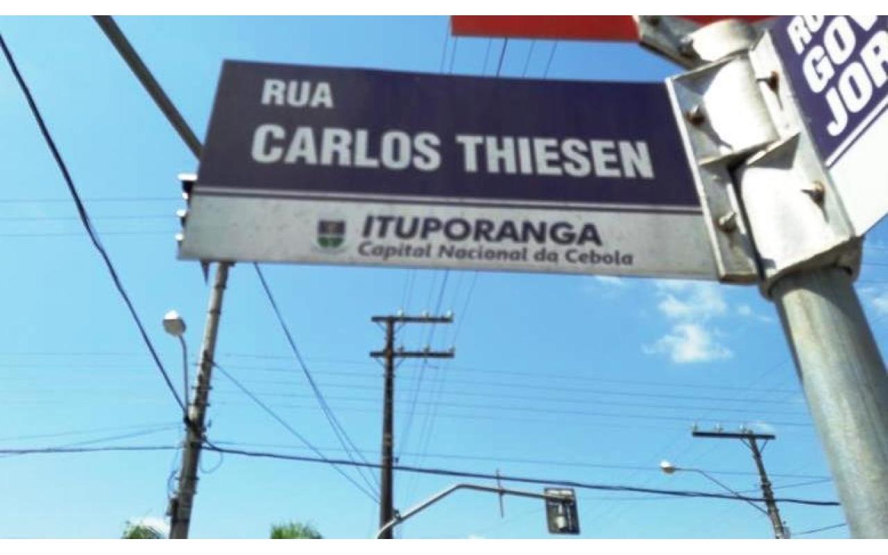 Administração de Ituporanga alerta sobre comercialização indevida de placas publicitárias no centro da cidade 
