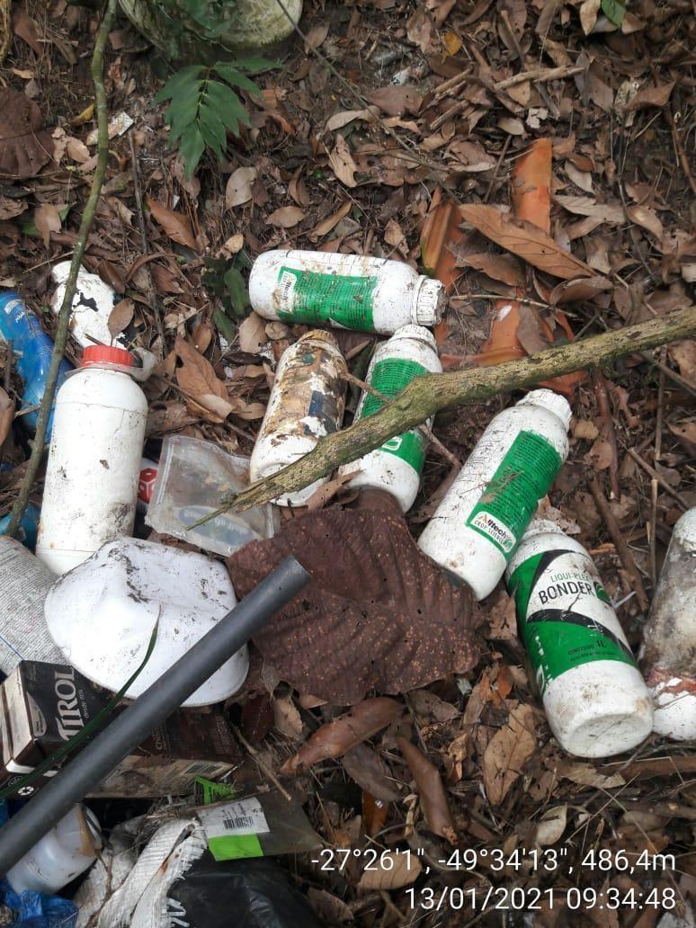 Administração de Ituporanga identifica local de descarte irregular de lixo