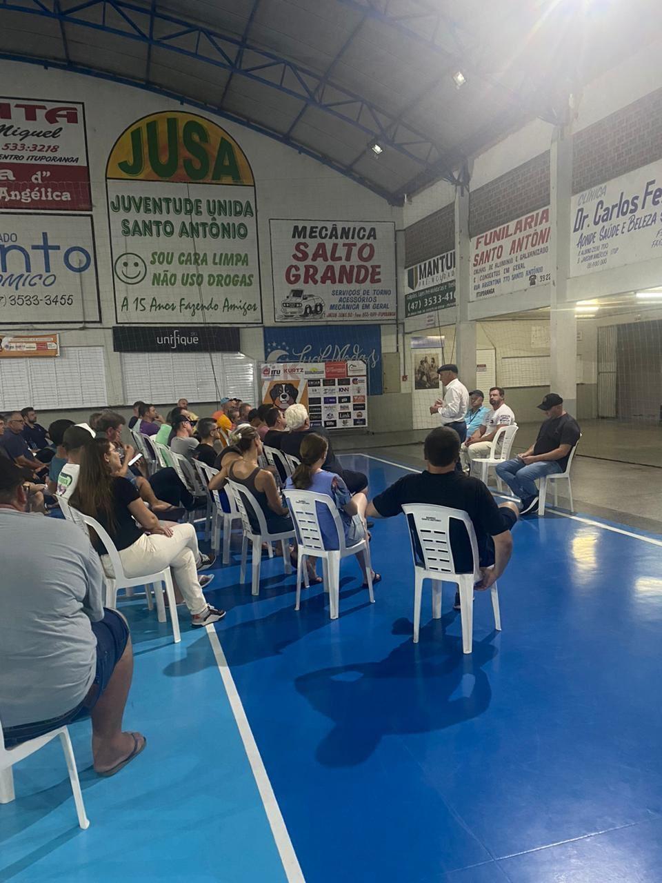 Administração de Ituporanga segue realizando reuniões nos bairros para tratar da pavimentação de ruas