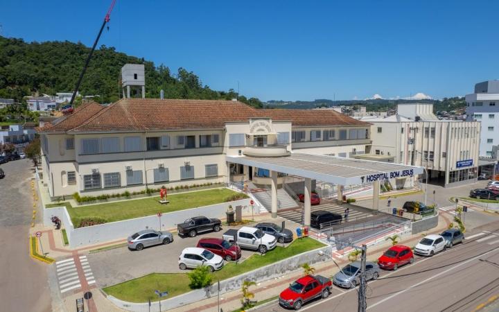 Administração do Hospital Bom Jesus pretende ofertar mais especialidades médicas  