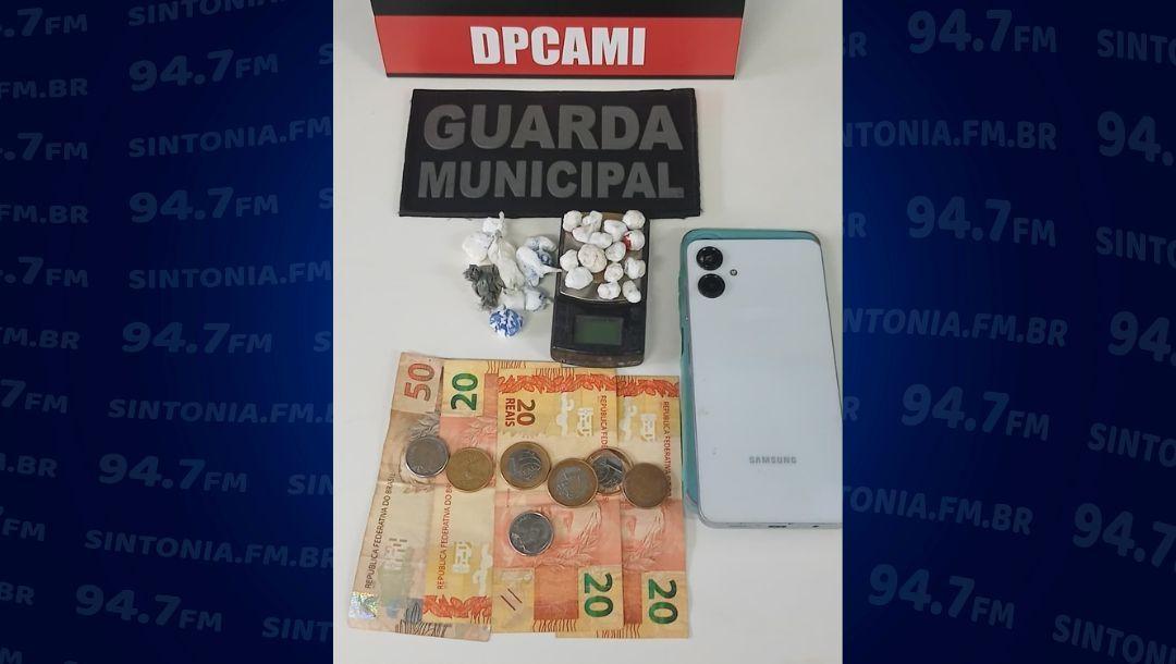 Adolescentes são apreendidos por tráfico de drogas em praça de Rio do Sul