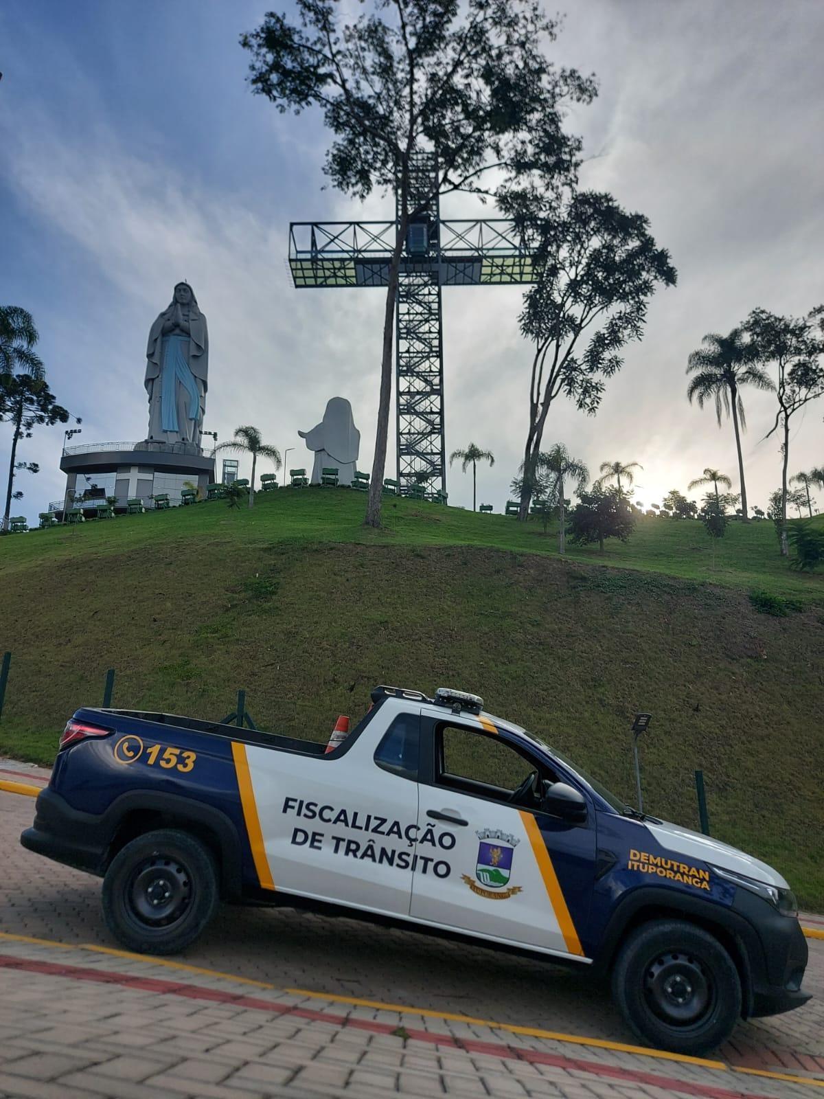 Agentes de Trânsito de Ituporanga tem poder de notificar e multar condutores com irregularidade