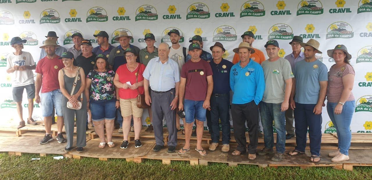 Agricultores de Vidal Ramos participam do Dia de Campo da Cravil no município de Lontras