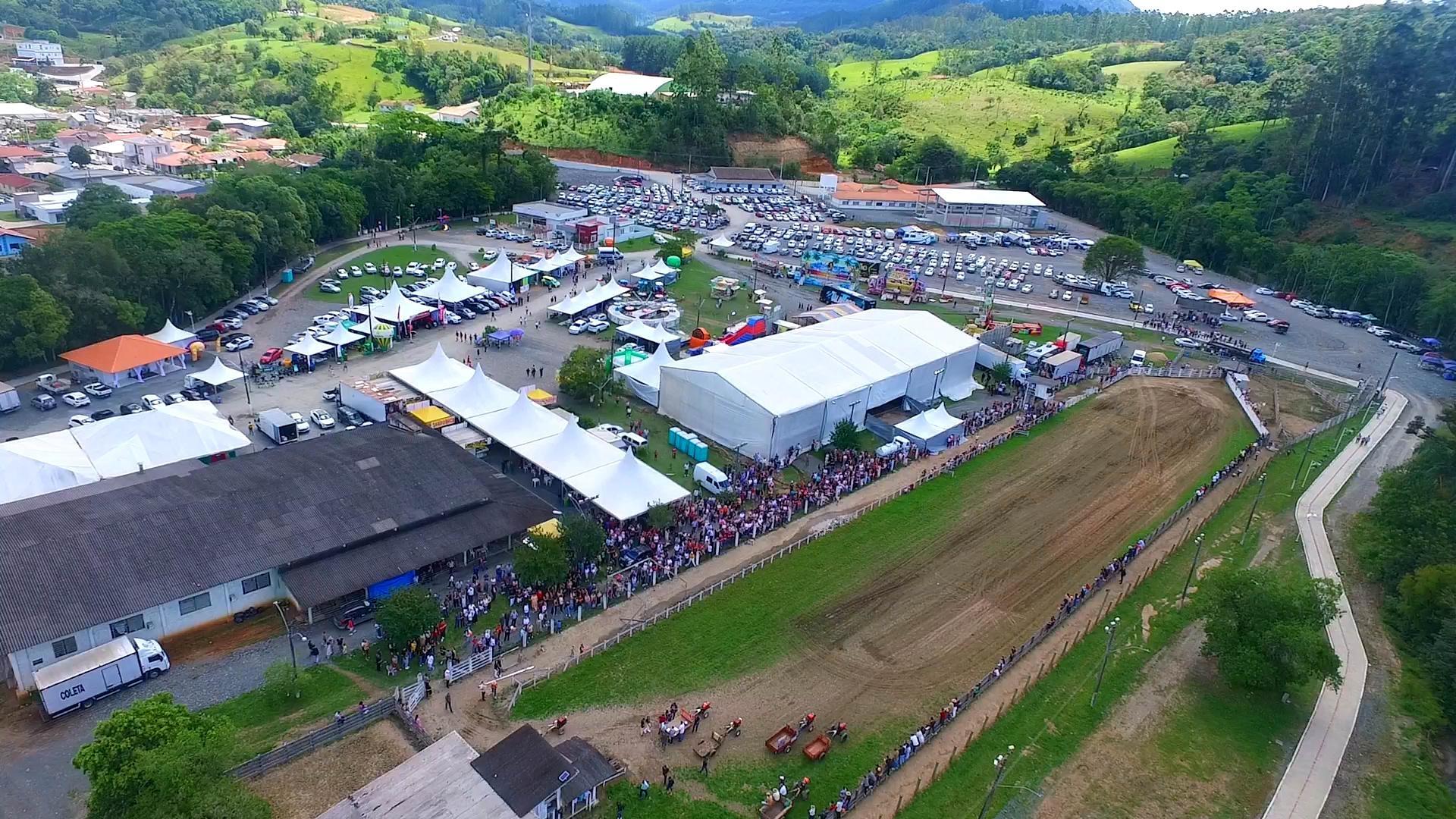 Agrofest de Petrolândia é adiada para outubro, mas mantém shows e rodeio gratuitos