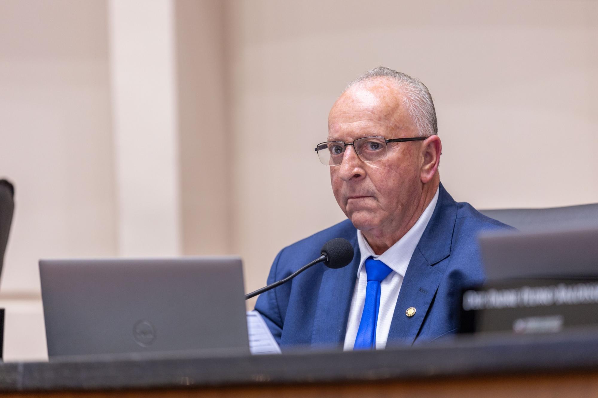 Alesc aprova projeto que proíbe a reconstituição de leite em pó em SC