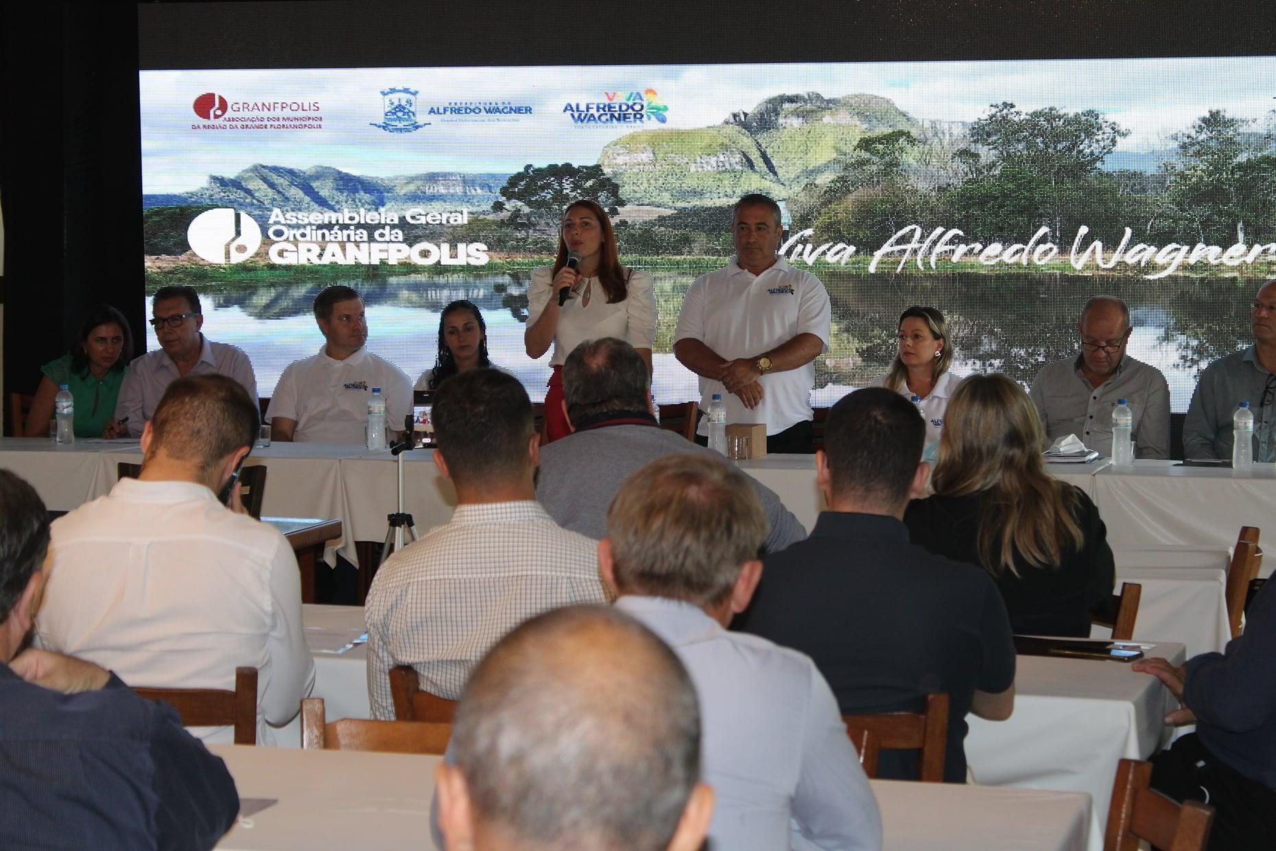 Alfredo Wagner sedia pela primeira vez Assembleia Geral da Associação de Municípios da Grande Florianópolis