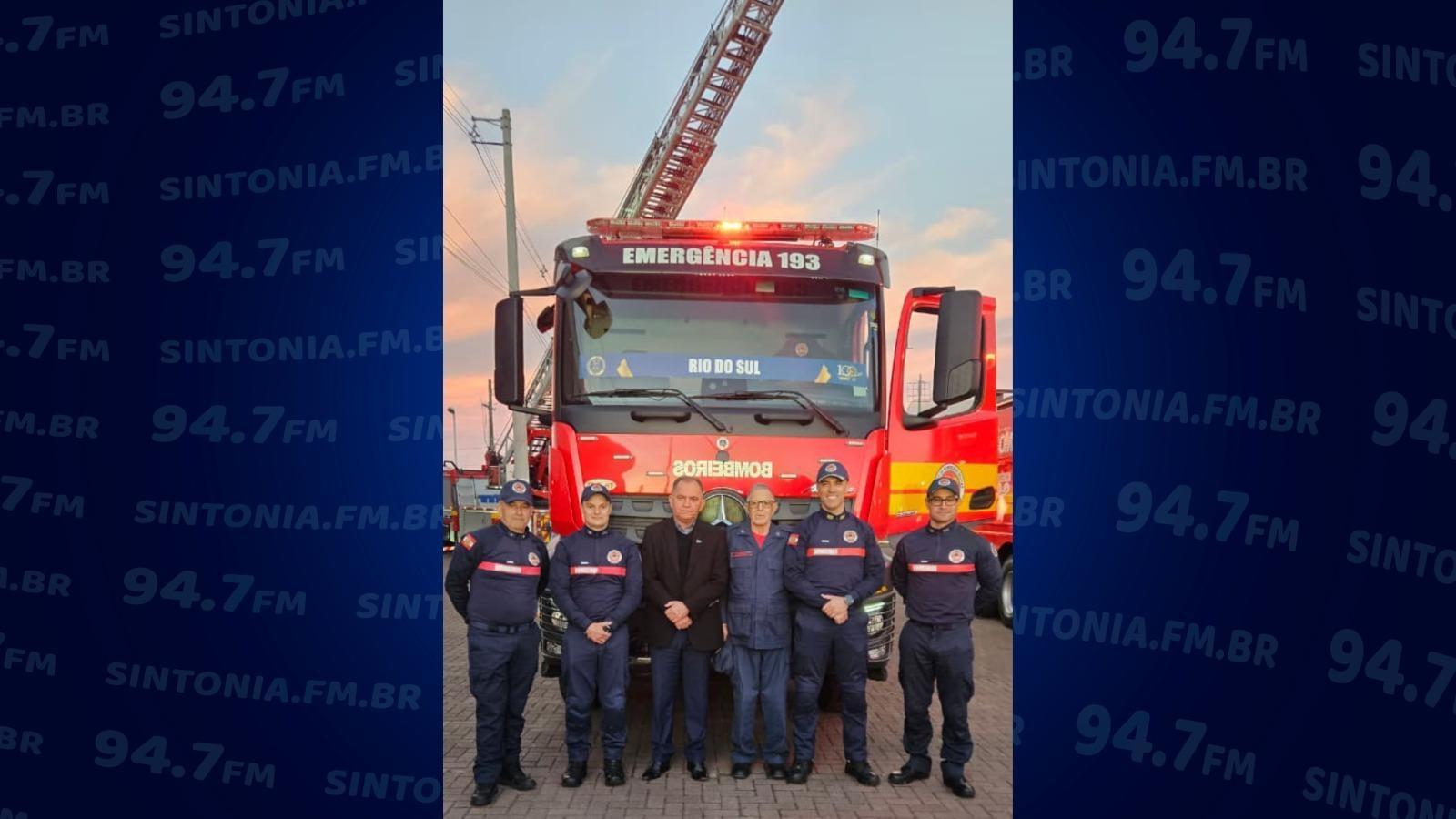 Alto Vale recebe quatro caminhões de combate a incêndio para o Corpo de Bombeiros Militar