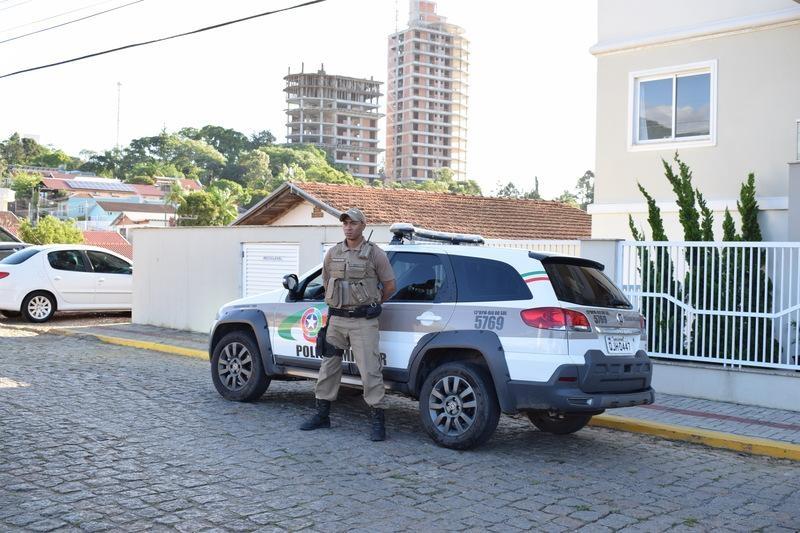 Alto Vale vai enviar 18 policiais ao Litoral