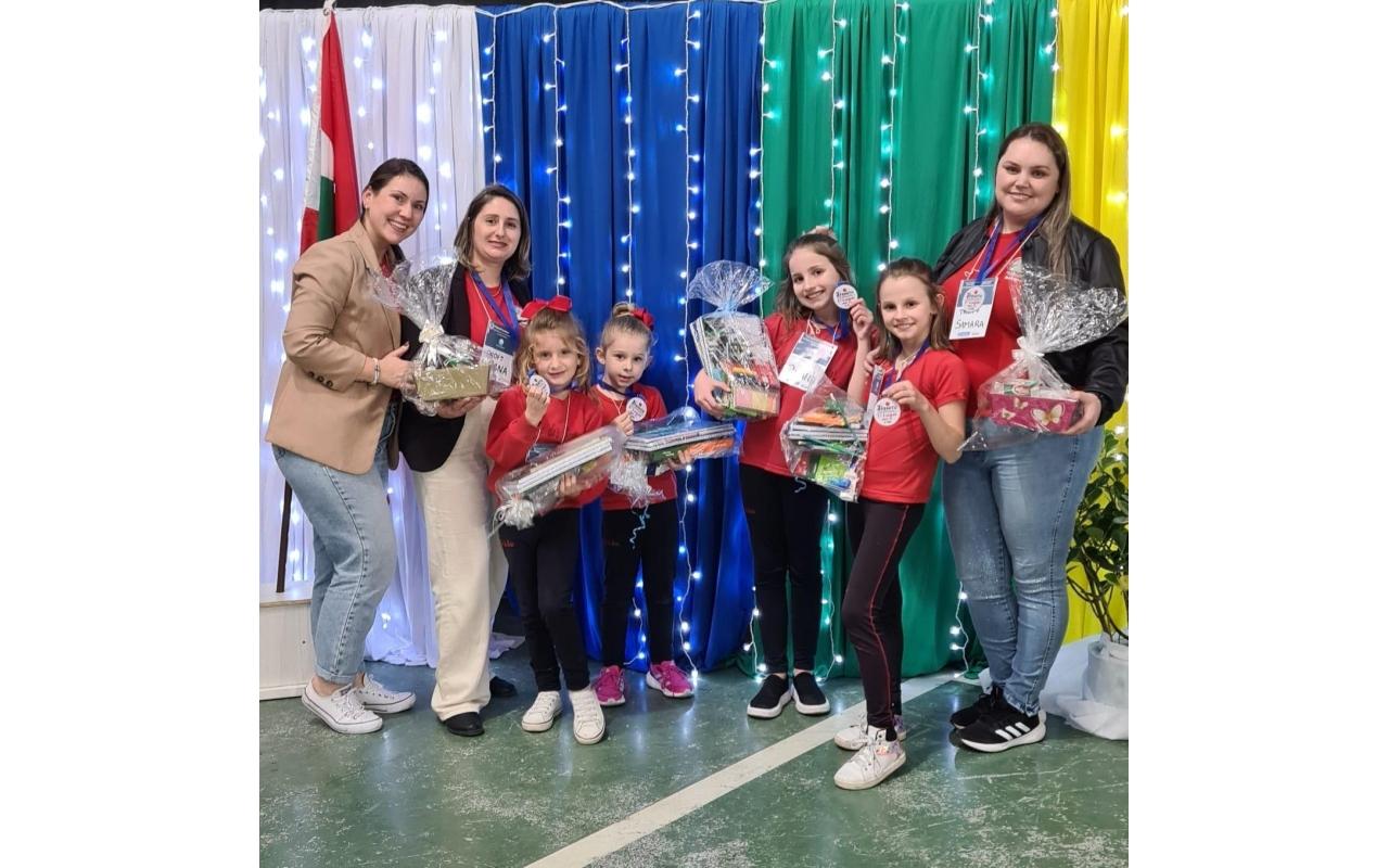 Alunos das escolas CE Bom Pastor e CE Leandro dos Santos conquistam o primeiro lugar na 3ª FEMITU
