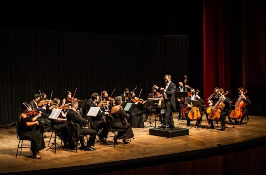 AMAVI comemora 60 anos com cerimônia e apresentação da Camerata Florianópolis