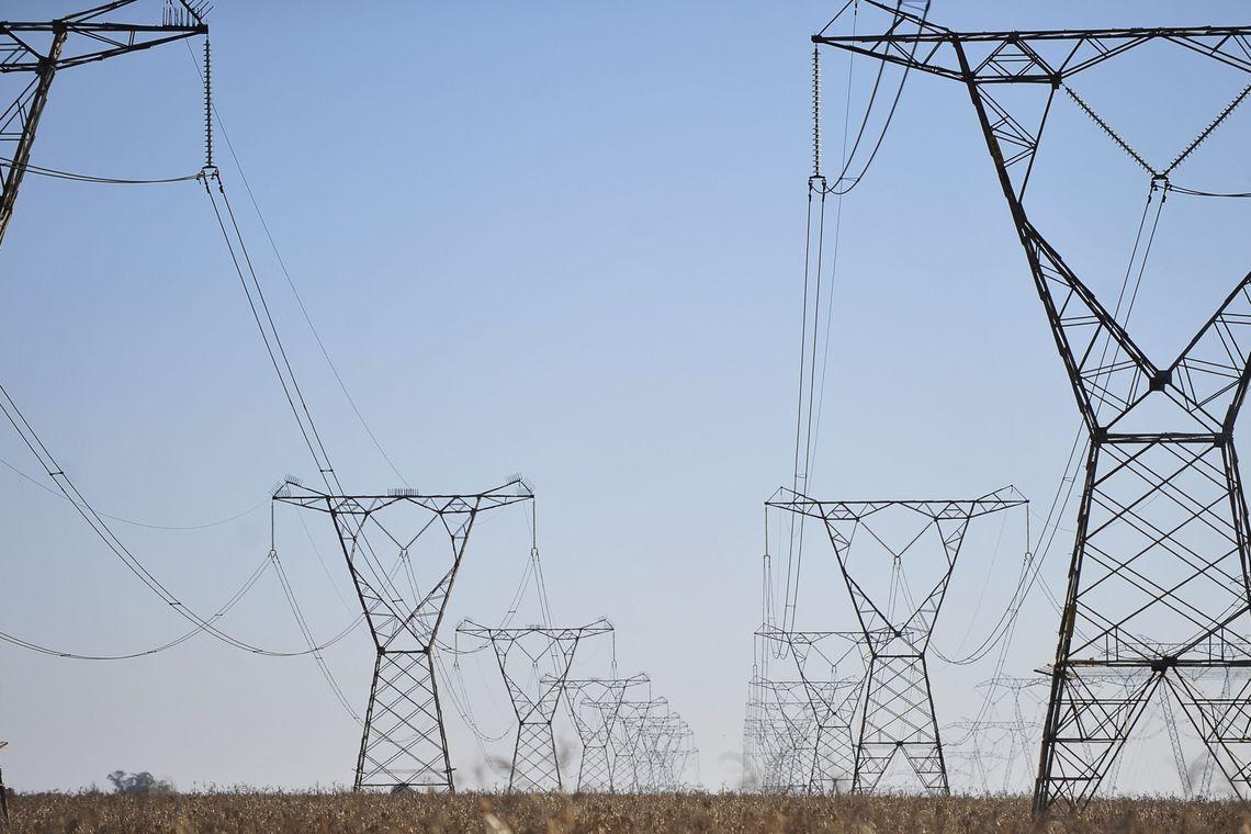 Aneel define bandeira amarela nas contas de energia de julho 