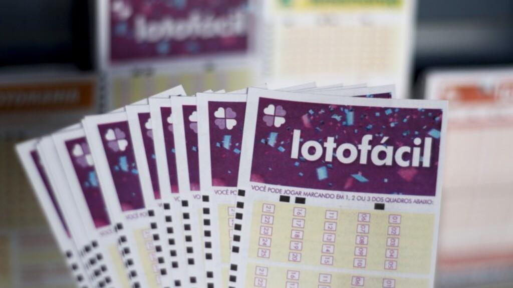  Apostador do Alto Vale fatura quase 1 milhão na Lotofácil 