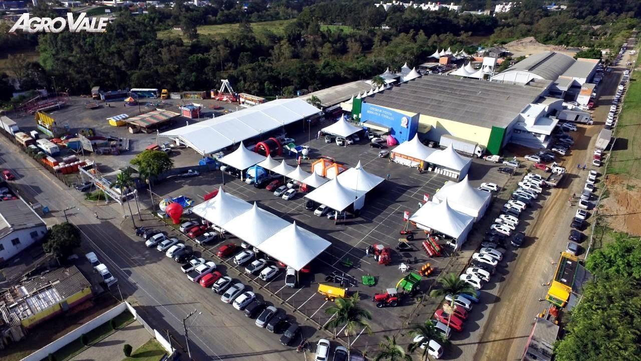 Assembleia de Prefeitos da Amavi é realizada durante a AgroVale em Rio do Sul