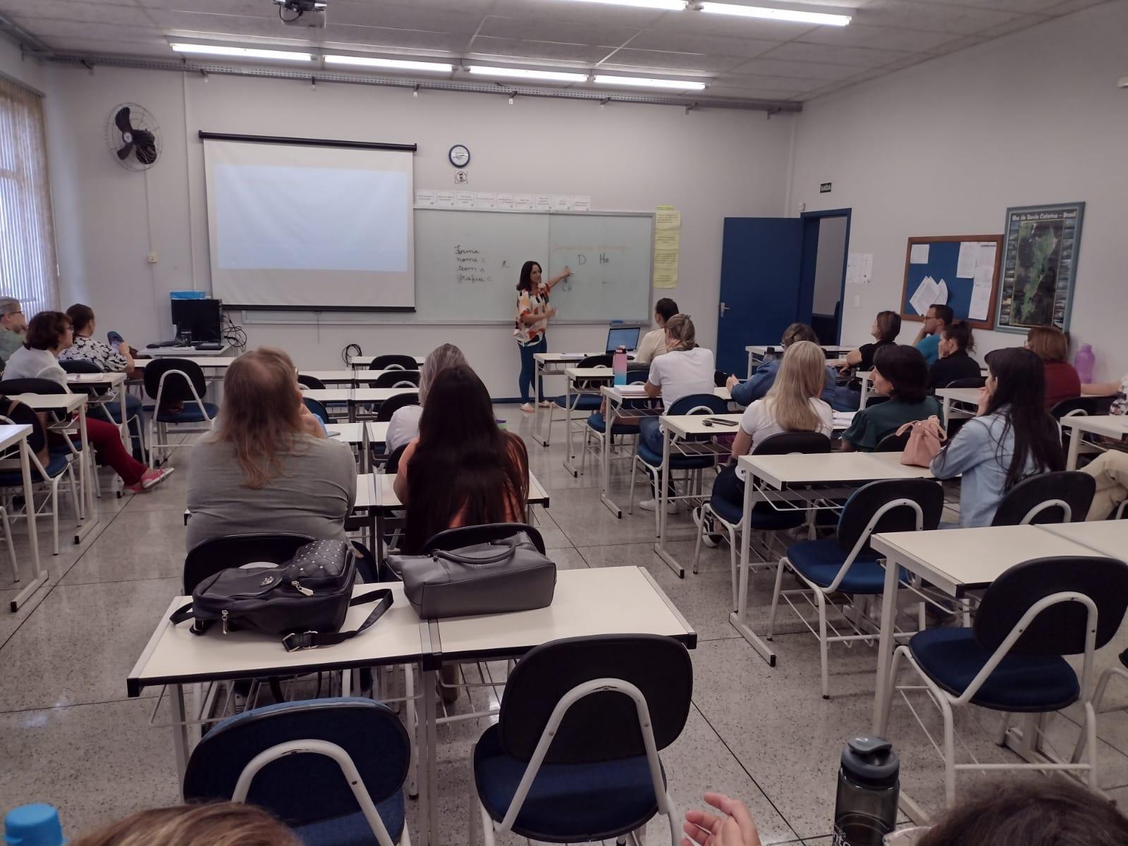 Assessoria busca melhorar o ensino público de Ituporanga