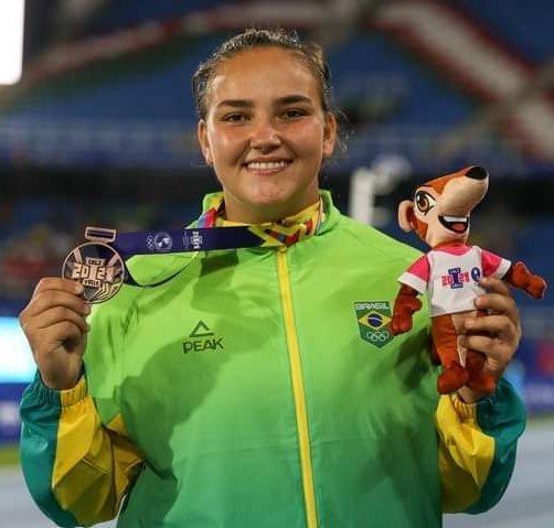 Atalantense Milena Sens é convocada para seleção brasileira de atletismo