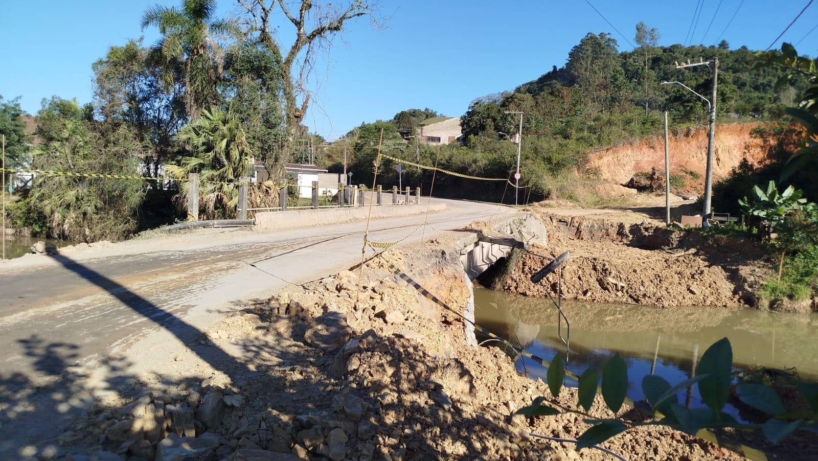 Atenção motoristas: duas pontes estão em obras no interior de Ituporanga
