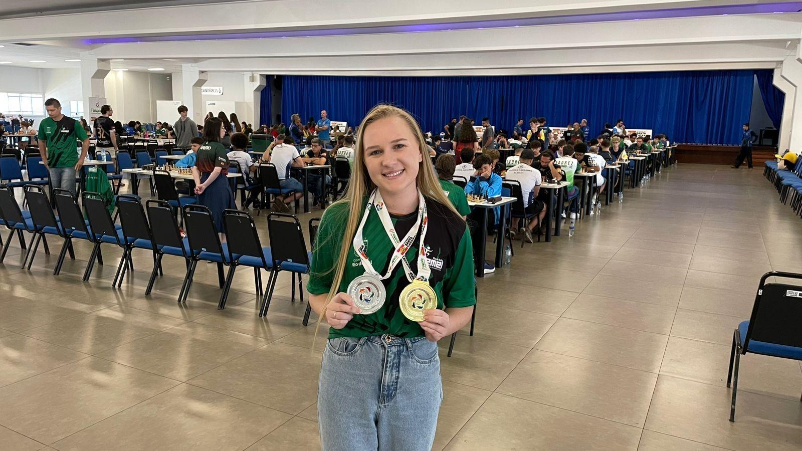 Atleta de Petrolândia conquista ouro e prata no xadrez pelos JASC 2025 em Chapecó