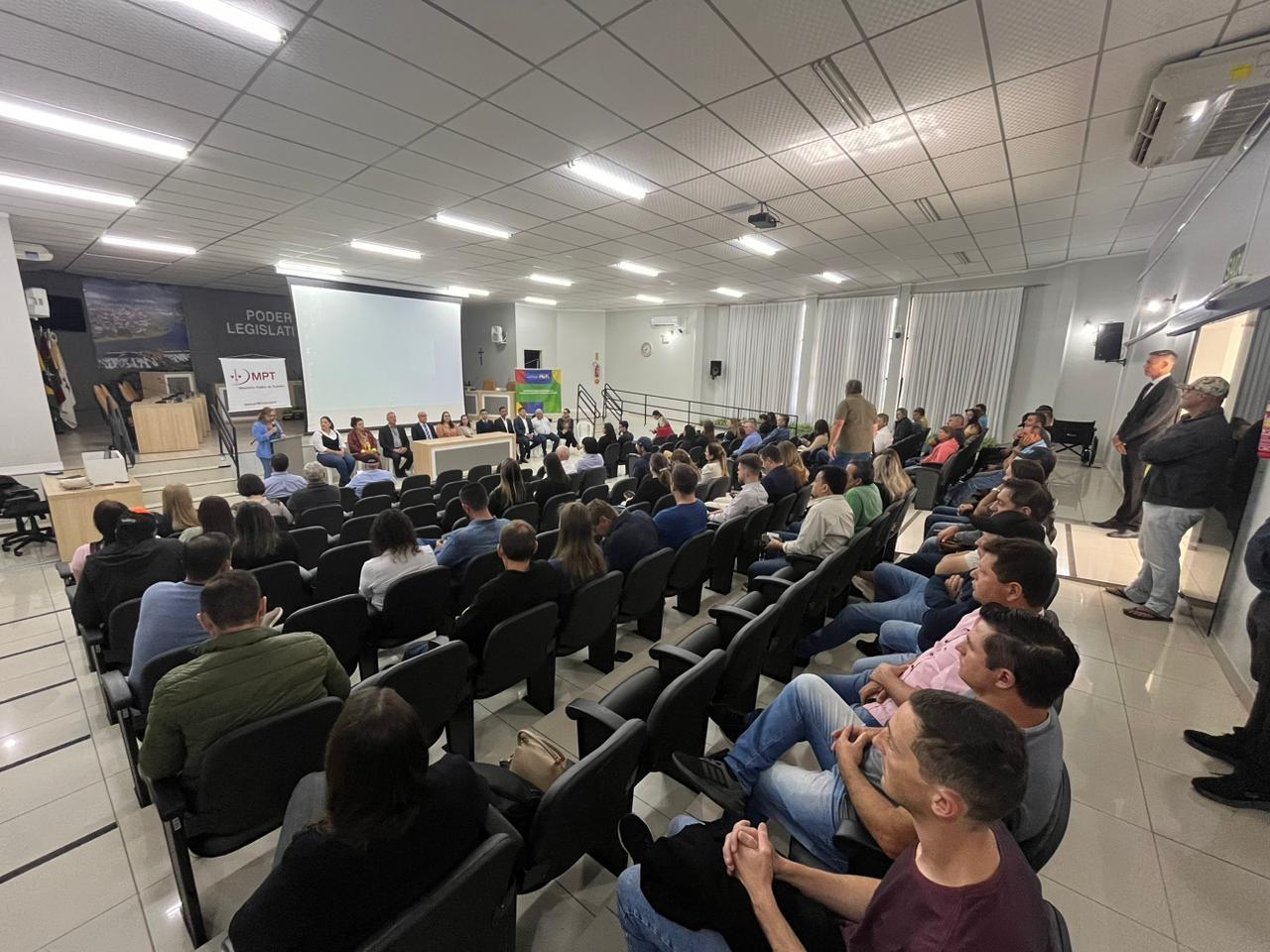 Audiência Pública em Ituporanga Aborda Boas Práticas Trabalhistas na Cadeia Produtiva de Cebola