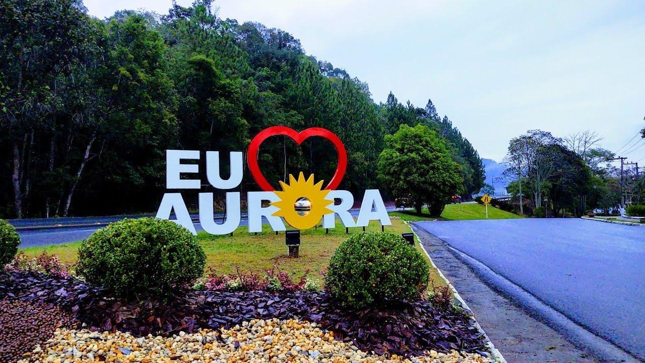 Aurora comemora 58 anos com inauguração da revitalização da Rua XV no Centro